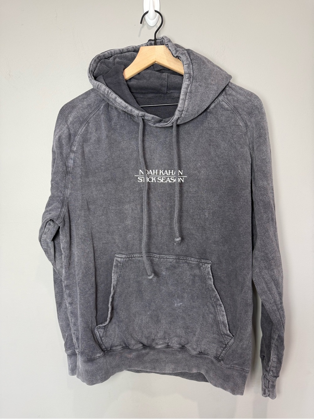 Noah Kahan Stick Season Tour Hoodie Gray Mineral Wash Graphic Size M